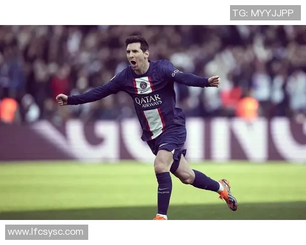 热搜足球球星盘点:这些明星在赛场内外的表现引关注 热搜足球球星盘点:这些明星在赛场内外的表现引关注