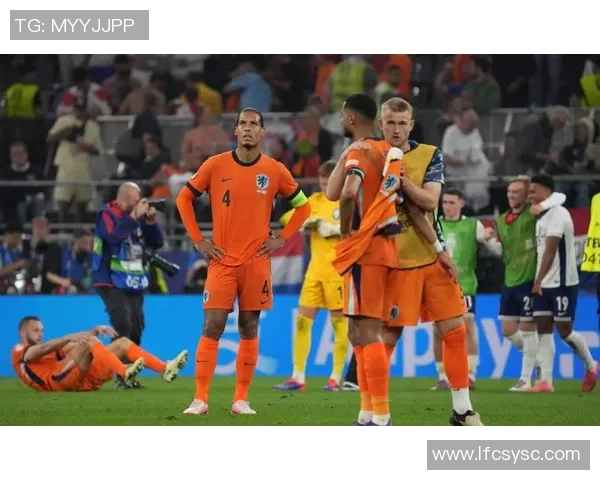 荷兰足球史上最伟大球员排名揭晓 谁才是第一球星 荷兰足球史上最伟大球员排名揭晓 谁才是第一球星